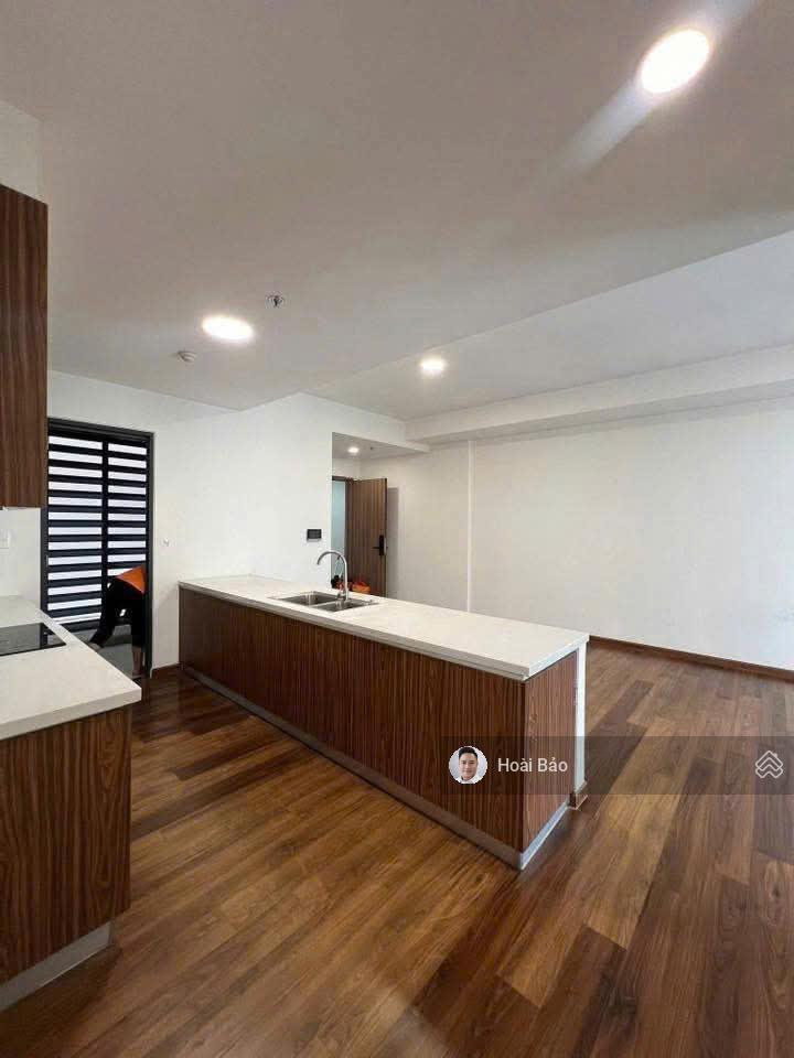 Akari city  97m2  ntcb  3pn  2wc chỉ 13tr