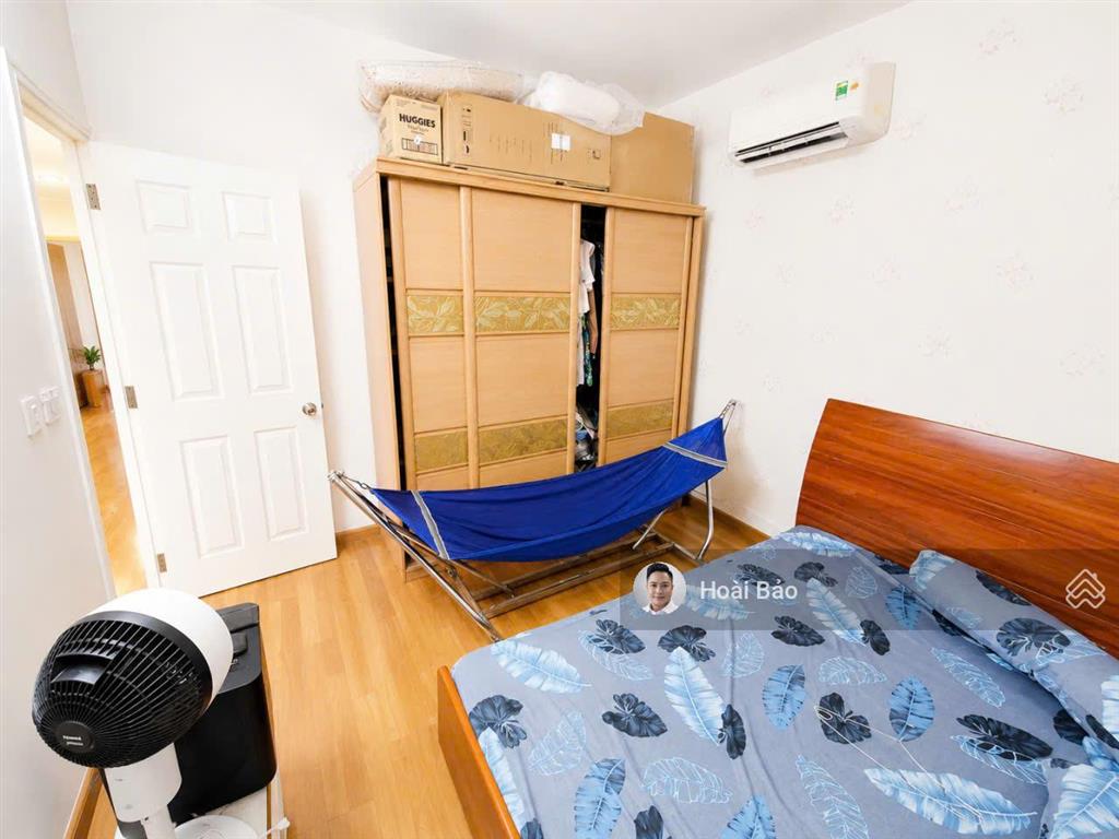 Căn góc 67m2  2pn2wc  có nội thất, view mặt tiền, 5 siêu thị dưới chân nhà