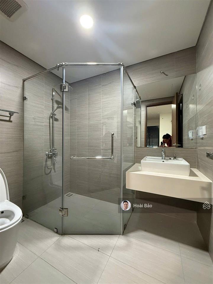 Tầng cao  view đẹp  80m2 nhà đẹp + full nội thất + giá rẻ bất ngờ