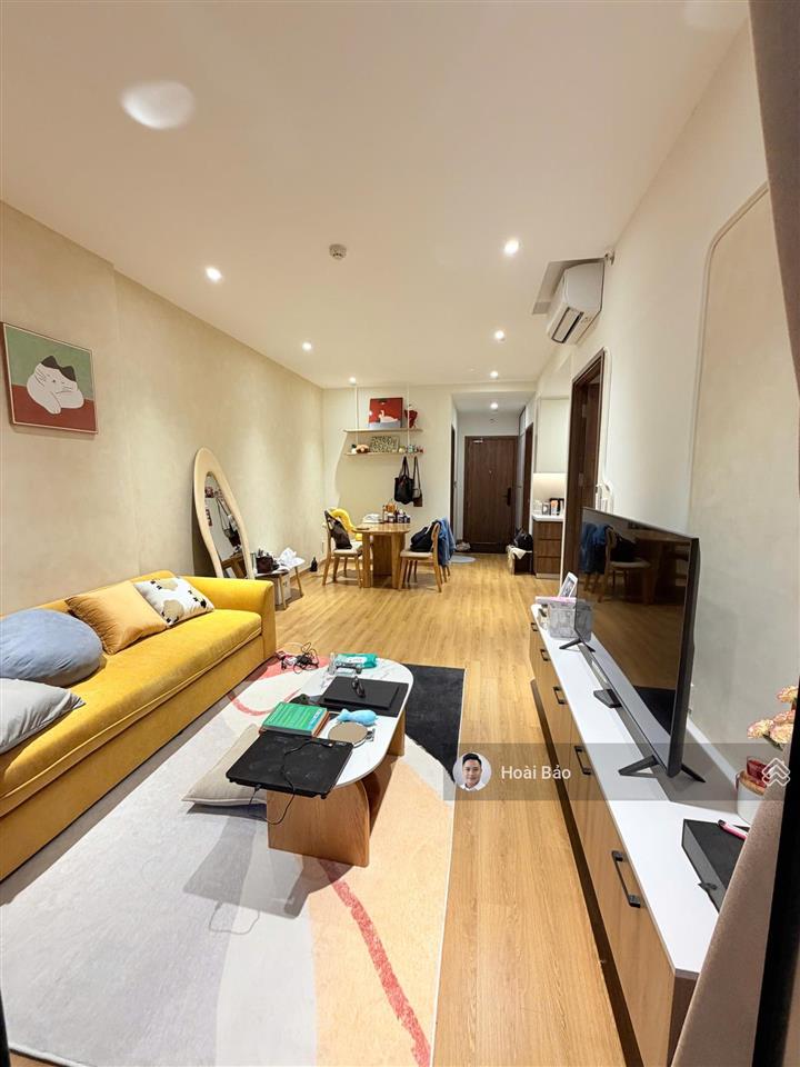 Tầng cao  view đẹp  80m2 nhà đẹp + full nội thất + giá rẻ bất ngờ