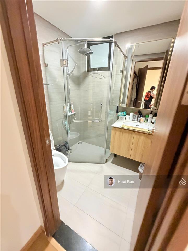 Tầng cao  view đẹp  80m2 nhà đẹp + full nội thất + giá rẻ bất ngờ