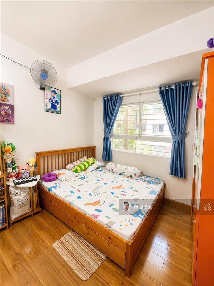 Vị trí trung tâm! block đẹp a7  a8 đẹp, view công viên, ban công, full nội thất