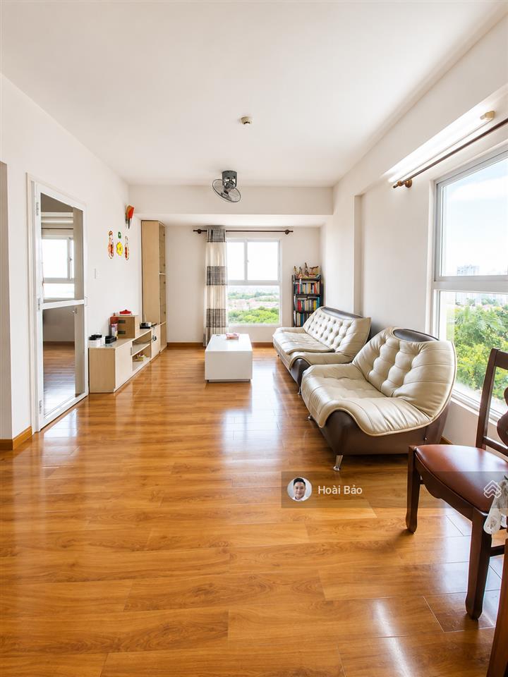 Vị trí trung tâm! block đẹp a7  a8 đẹp, view công viên, ban công, full nội thất