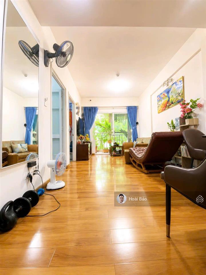 Vị trí trung tâm! block đẹp a7  a8 đẹp, view công viên, ban công, full nội thất