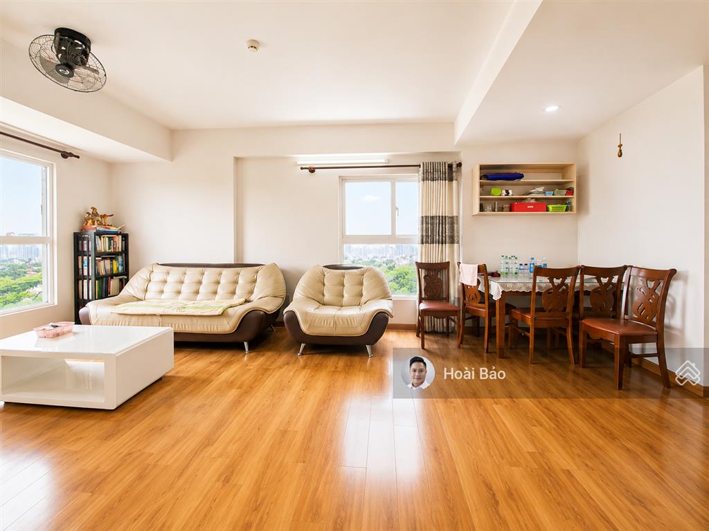 Vị trí trung tâm! block đẹp a7  a8 đẹp, view công viên, ban công, full nội thất