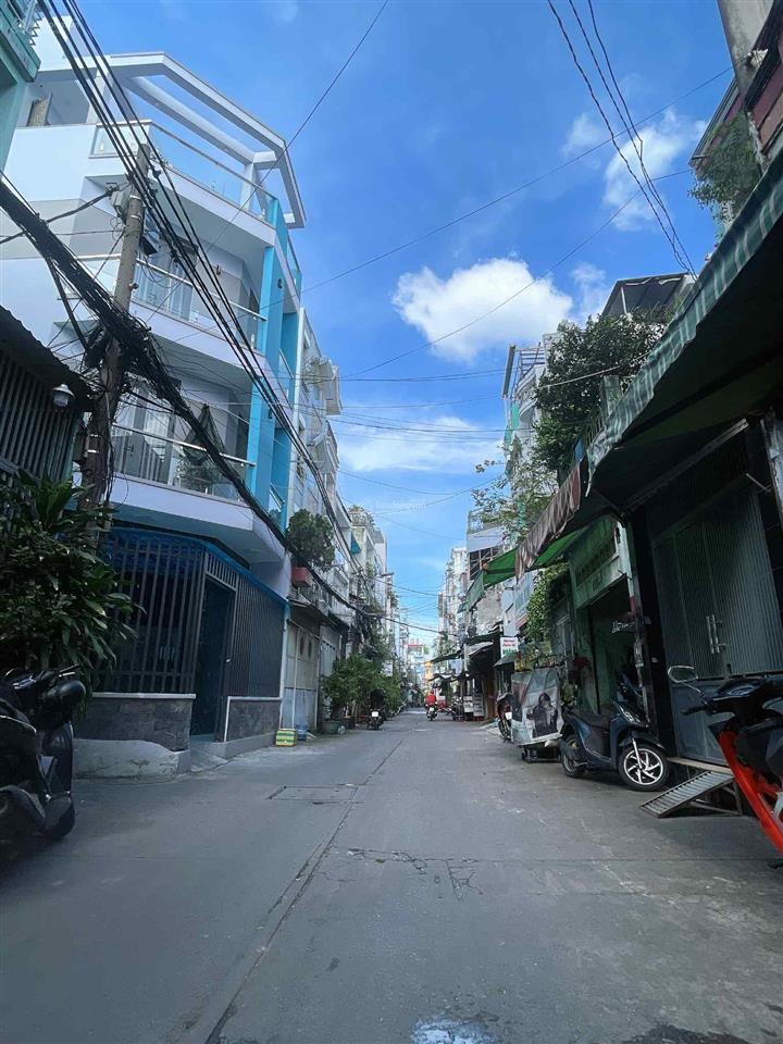 Ông ích khiêm quận 11  3 tầng btct hẻm 8m thông 60m2 8pn cho thuê sẵn dòng tiền nhỉnh 8 tỷ tl