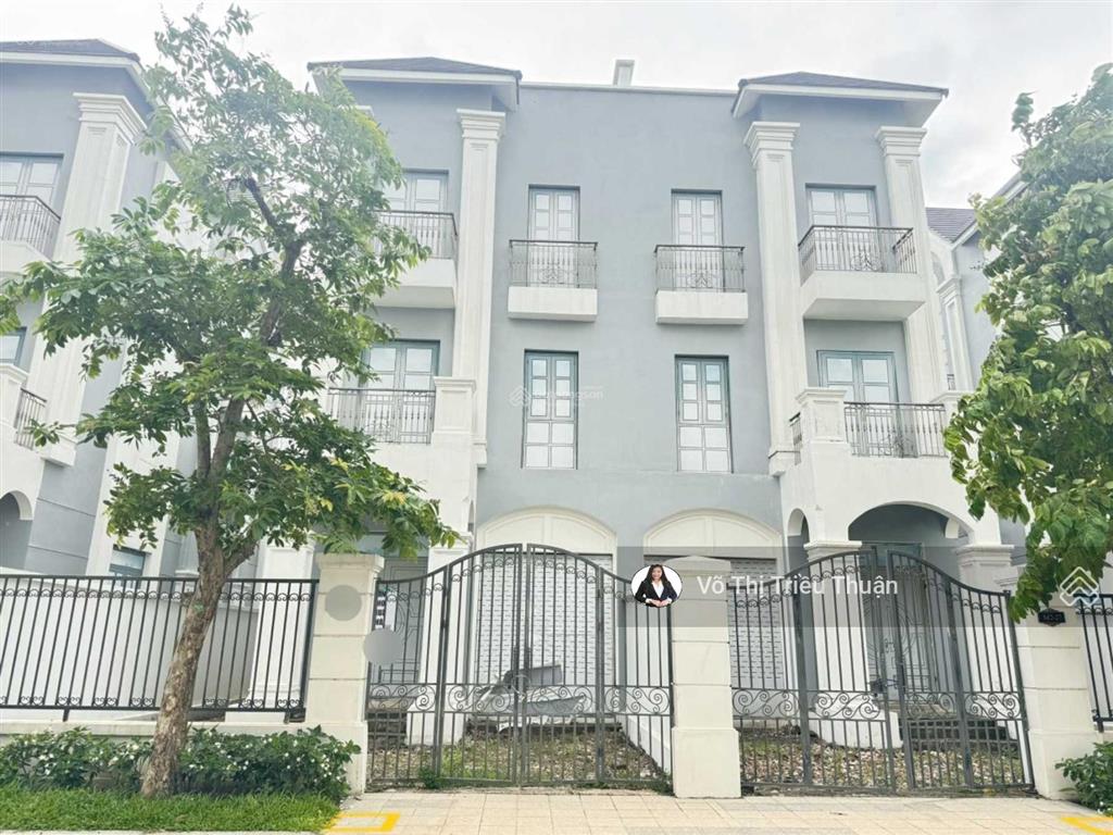 Bán gấp biệt thự song lập 200m2 glory giá bán siêu tốt toàn khu vinhomes grand park tháng 8.2026