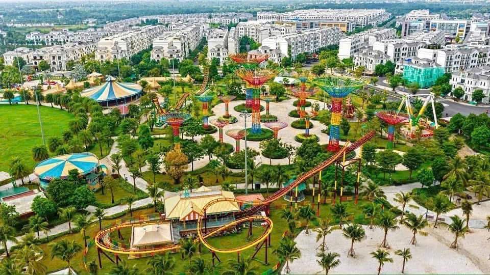 Nhà phố  bán gấp  96m2 glory giá bán siêu tốt toàn khu vinhomes grand park tháng 8/2026
