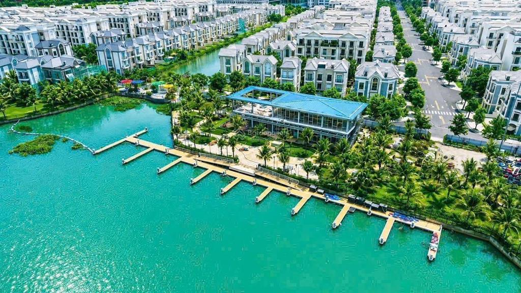 Nhà phố  bán gấp  126m2 glory giá bán top 1 toàn khu vinhomes grand park tháng 9/2026