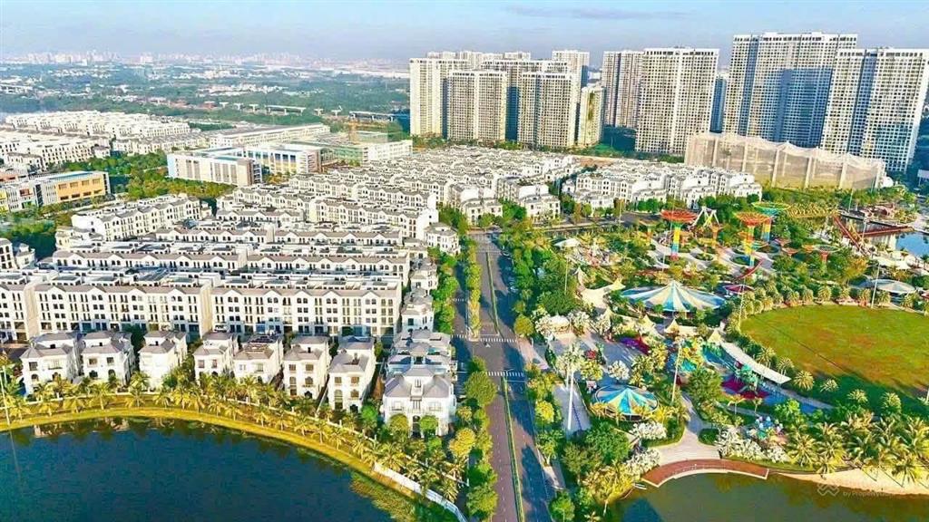 Kẹt tiền bán gấp  nhà phố  84m2 manhattan chỉ 15.x tỷ all in  giá bán siêu tốt toàn khu vhgp t8