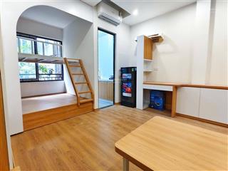 Bán nhà dòng tiền pháo đài láng 81m, 7 tầng, mt 4.5m, giá 25.6 tỷ.