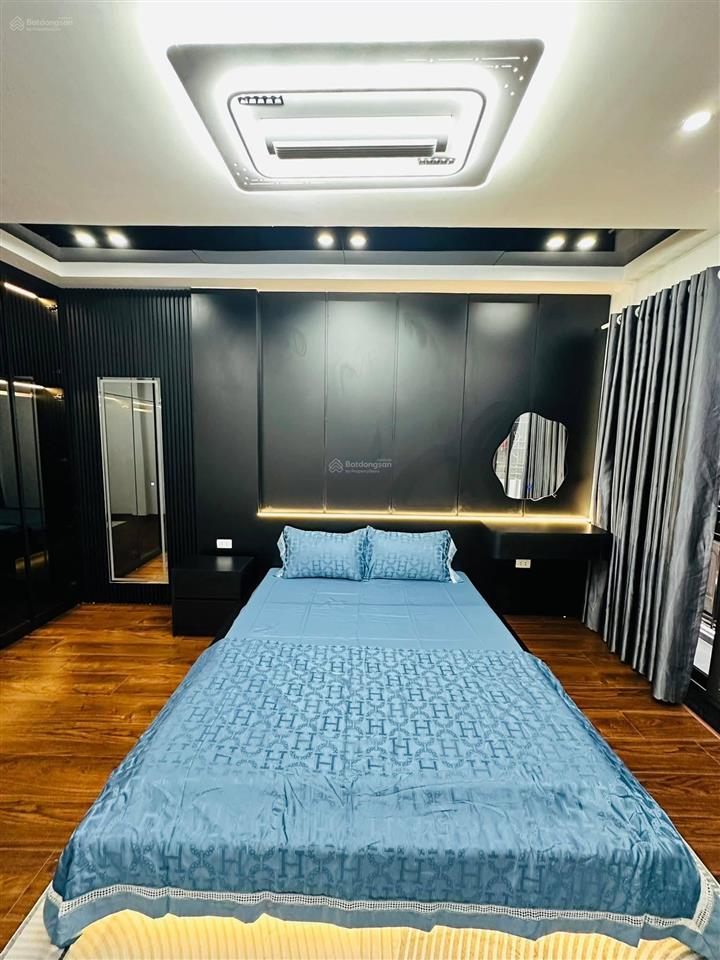 Bán nhà gần phố cự lộc, thanh xuân 35m, 4 tầng, mặt tiền 4m, giá 10.85 tỷ.