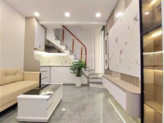 Bán nhà bùi ngọc dương, hai bà trưng 16m, 4 tầng, mt 3m, giá 3.15 tỷ.