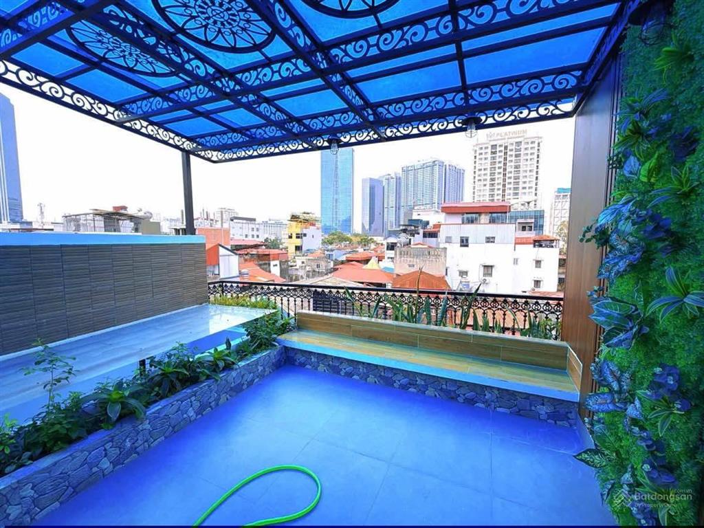 Bán nhà phố vip ngọc khánh, ba đình 53m, 6 tầng, mt 4.6m, giá 16.3 tỷ.
