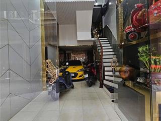 Bán nhà ô tô nguyễn chí thanh, đống đa 40m, 6 tầng, mt 4m, giá 20.5 tỷ.