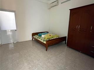 Quận 6. mặt tiền ngã tư đs 23  lý chiêu hoàng  vị trí vàng hiếm có