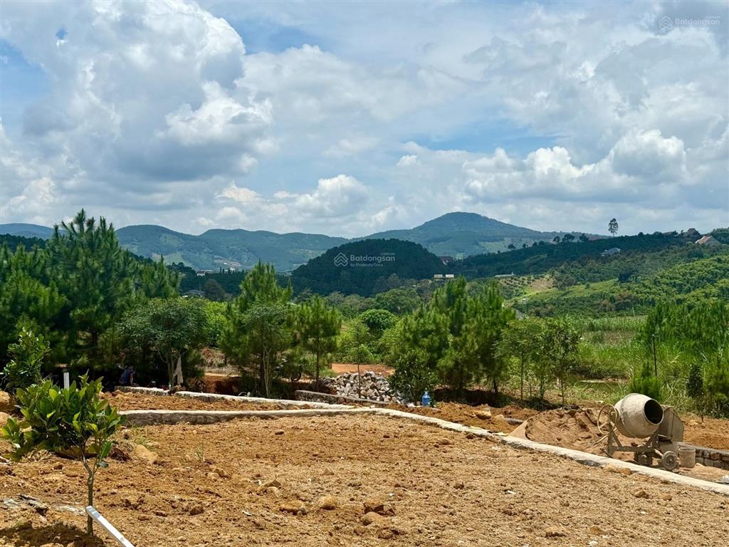 Bán 523m² sẵn thổ cư. 2 mặt đường ôtô, bám suối. chỉ 750 triệu