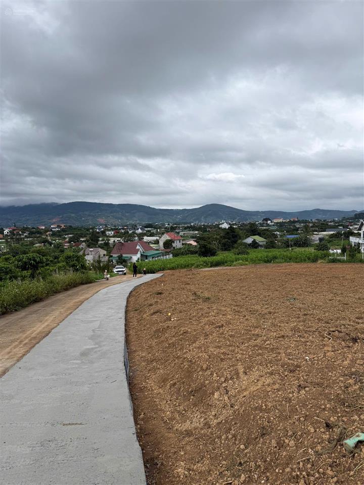 Bán đất đẹp view hồ từ liêm . đường ôtô rộng 8m