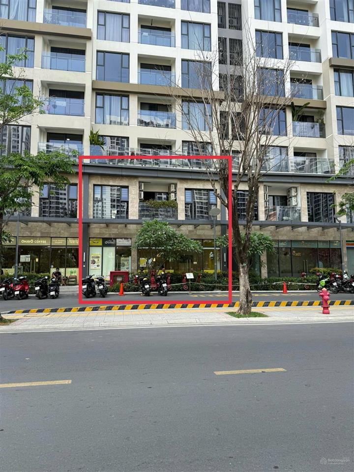 Chính chủ bán căn duplex masteri centre point 140m2 đang cho thuê 33tr/tháng, dòng tiền ổn định