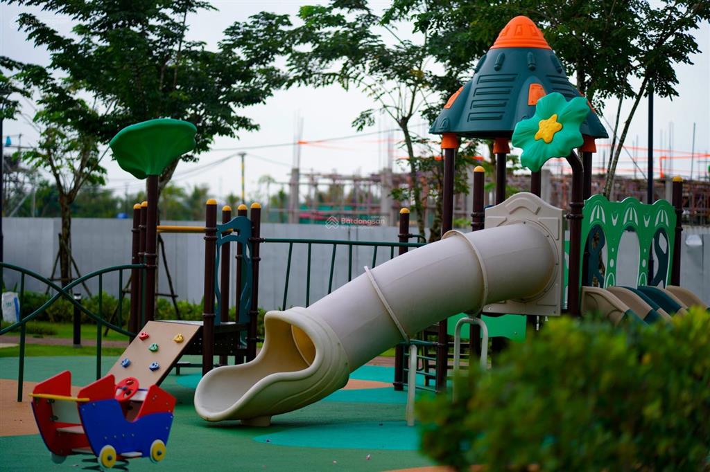 Cho thuê nhà phố khu đô thị waterpoint  bến lức 1 trệt 2 lầu phân khu aqua
