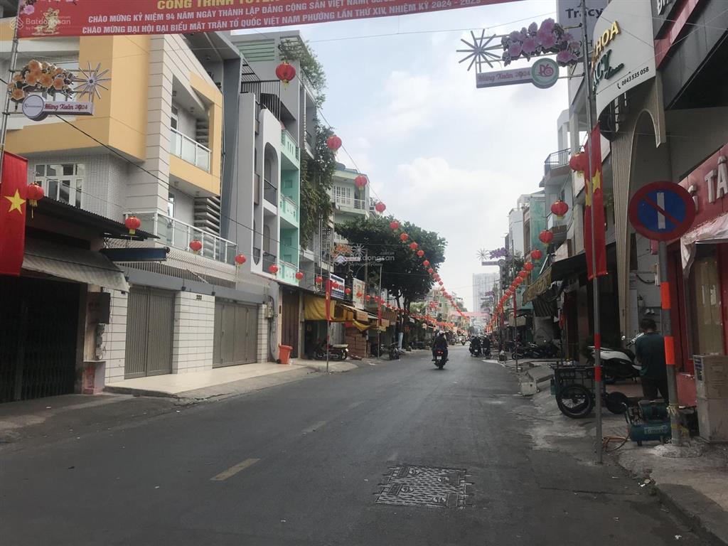 Cho thuê nguyên căn hẻm 6m số 253 hà tôn quyền sát 3/2  4 tầng  ngang 4m  13,5 tr