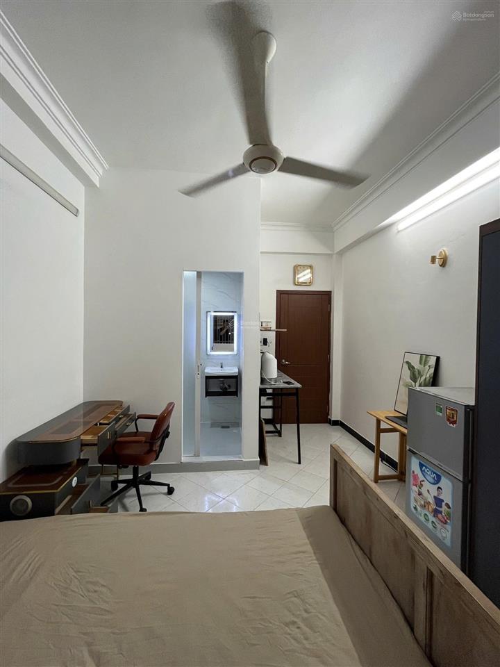 Studio full nội thất  ban công lớn  lầu 1  nhà 223/4 bà hạt  6,5tr/th