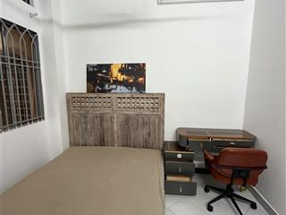 Studio full nội thất  ban công lớn  lầu 1  nhà 223/4 bà hạt  6,5tr/th