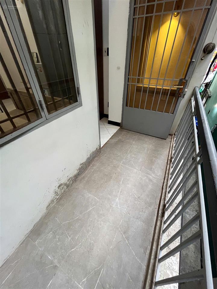 Studio full nội thất  ban công lớn  lầu 1  nhà 223/4 bà hạt  6,5tr/th
