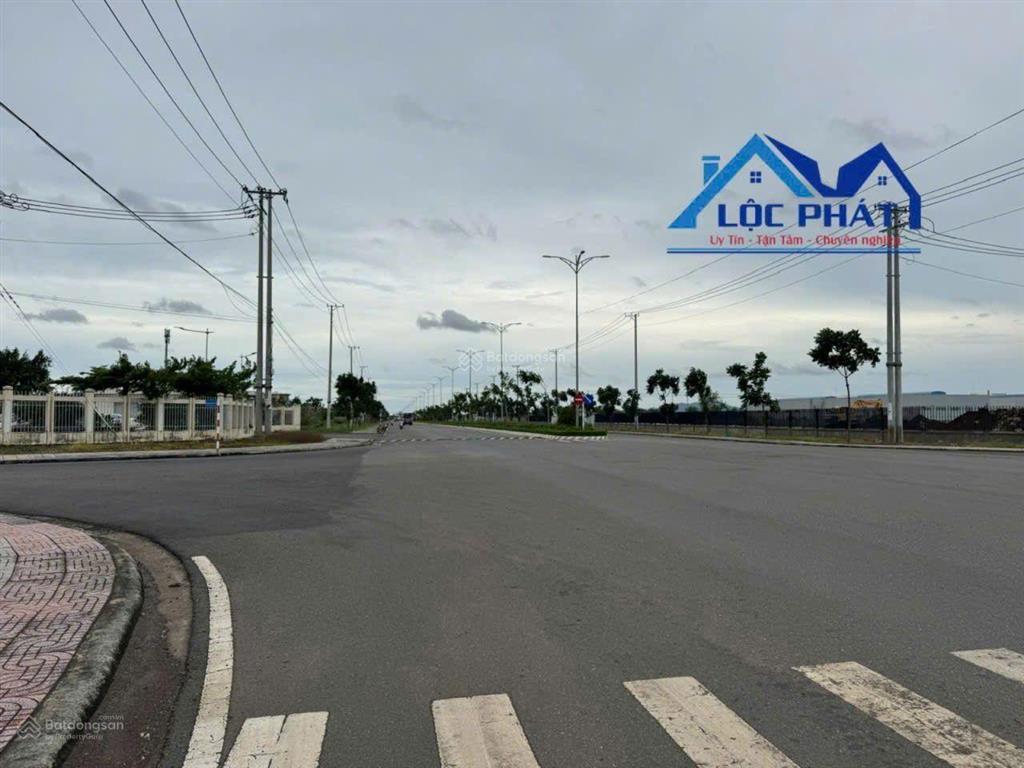 Cho thuê xưởng kcn nhơn trạch 3.500m2, chỉ 104.400đ/m2