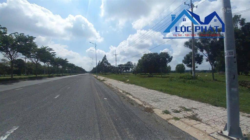 Bán đất kcn nhơn trạch đồng nai 40.000m2 chỉ 3,225 triệu/m2