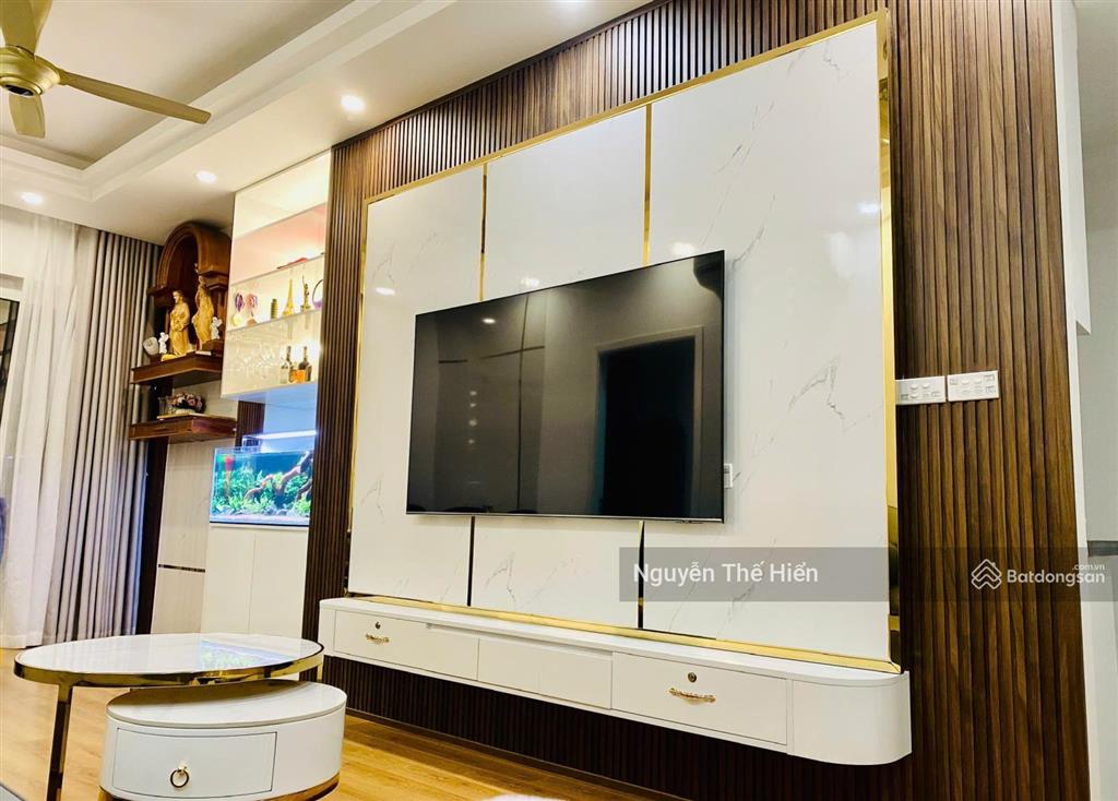 Siêu phẩm hiếmbán căn ct1c thông tấn xãdt 90m23n 2vs(2 ban công)giá 7.x tỷ(giá thương lượng)