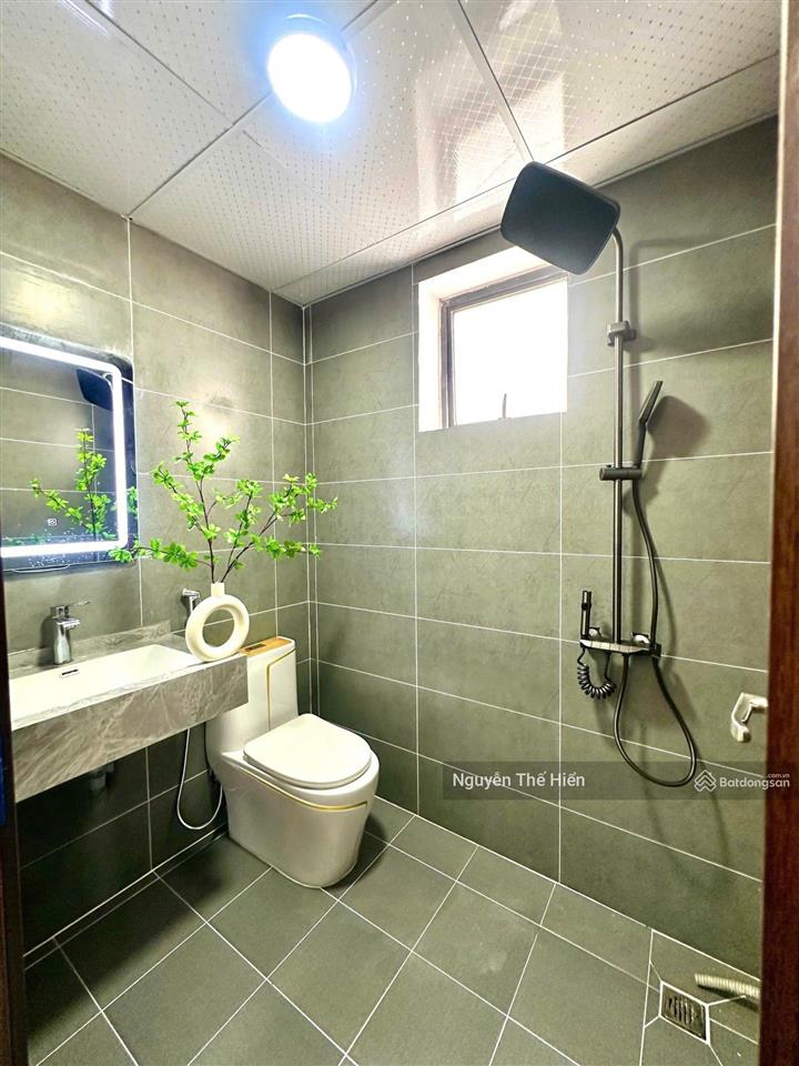 Siêu siêu hiếm  bán căn hộ vp3 linh đàm  dt 72m2  3n 2vs  giá 5 tỷ thu về.