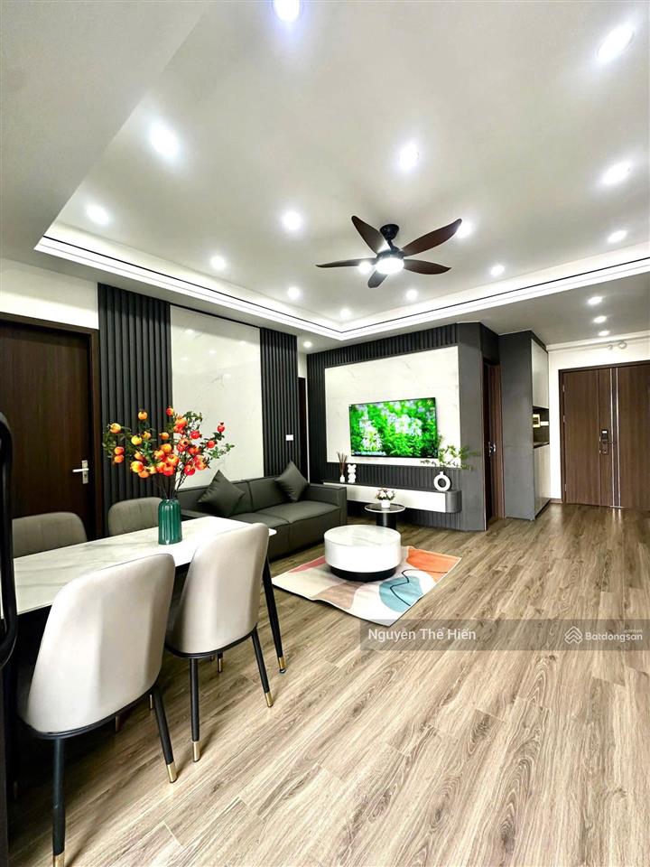 Siêu siêu hiếm  bán căn hộ vp3 linh đàm  dt 72m2  3n 2vs  giá 5 tỷ thu về.