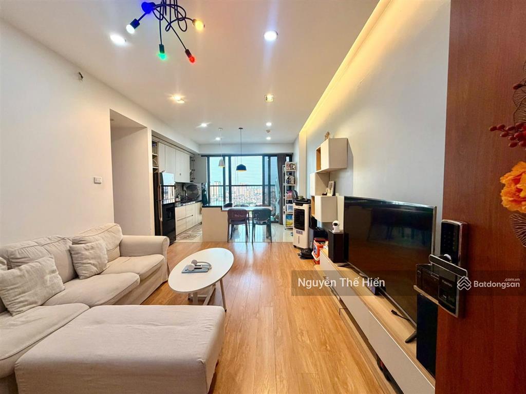 Hiếm  bán căn hộ ct36b định công  dt 70m2  2n 2vs  giá 5, x tỷ (giá thương lượng)