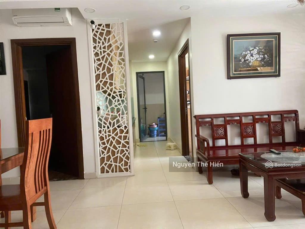 Hiếm có  bán căn hộ smile building. dt 75m2, 3n 2vs. giá chỉ 5.x tỷ (giá thương lượng).