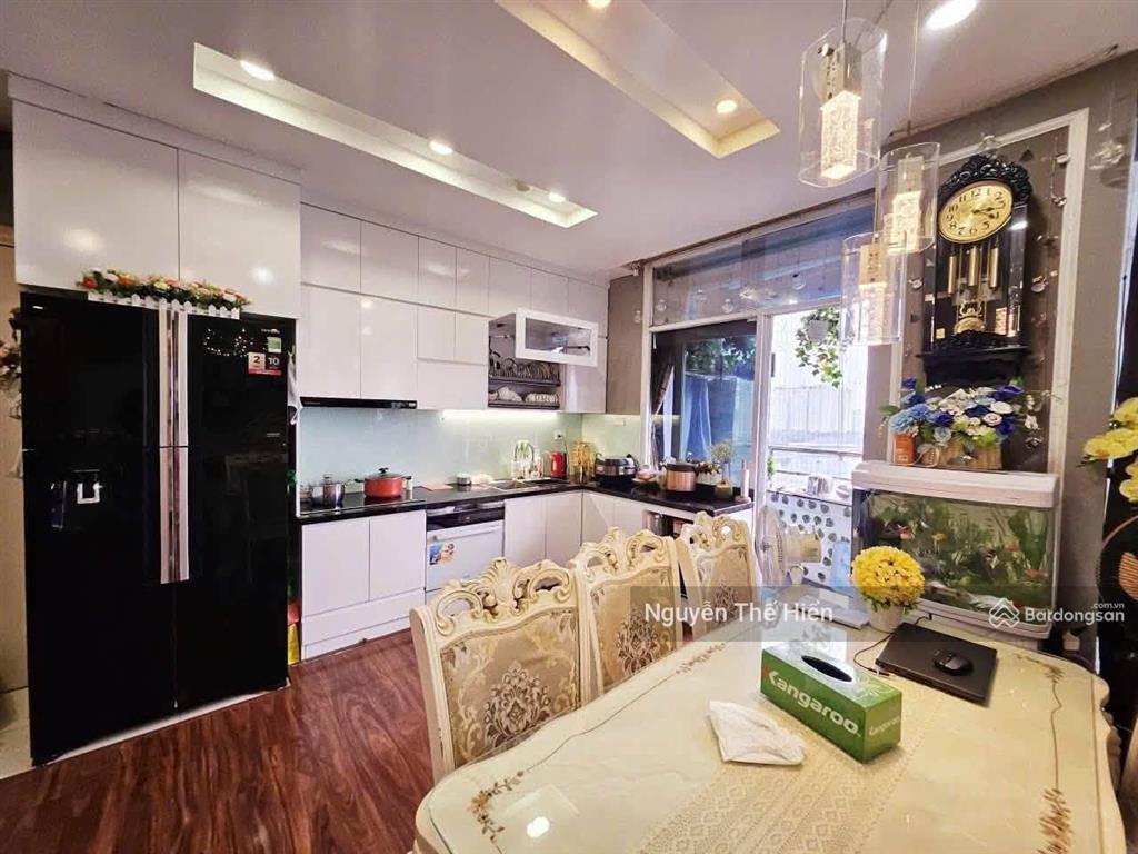 Siêu phẩmbán căn hộ licogi 12 đại từdt 103m23n 2vs(view hồ)giá 6.7x tỷ(giá thương lượng).