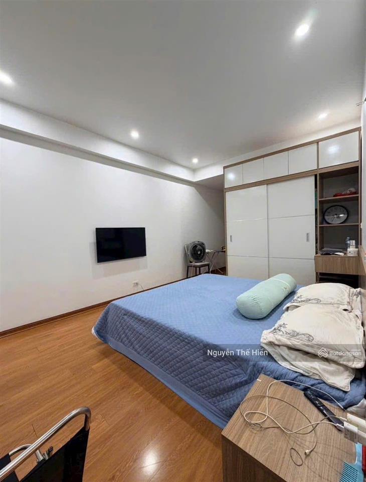 Hiếm có hiếm  bán căn hộ tòa south building  dt 72m2  2n 2vs  giá chỉ 4.8 tỷ (giá thương lượng)