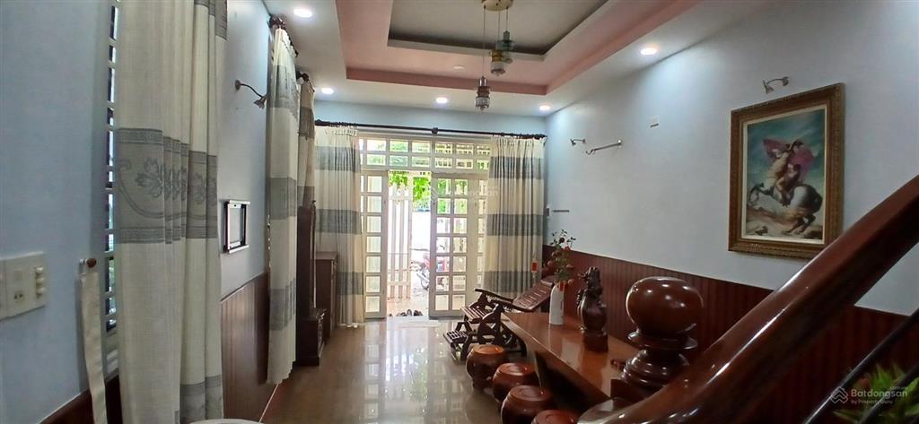 Bán nhà hẻm oto nguyễn thiện thuật cách biển nha trang 400m
