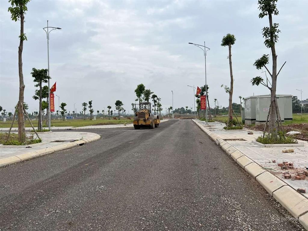 Chính chủ cần bán kđt việt hàn phổ yên thái nguyên. mr. thành 0932 584 ***