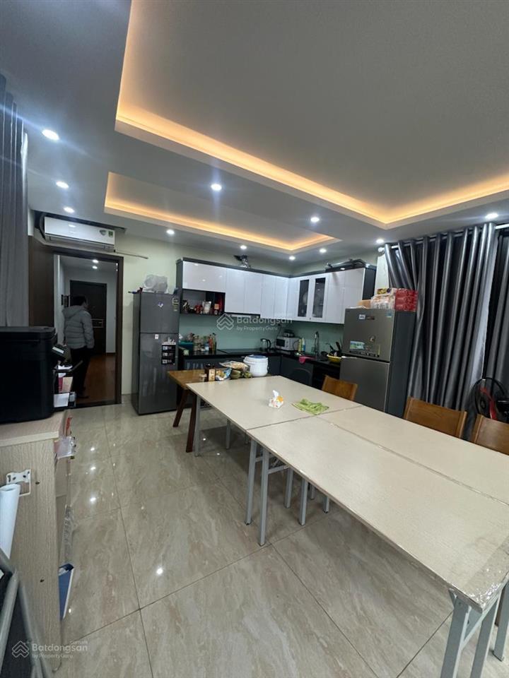 Bán nhà hoàng hoa thám, 61m², 6 tầng, mặt tiền 4,5m, thang máy, vỉa hè, ô tô tránh, giá 23 tỷ
