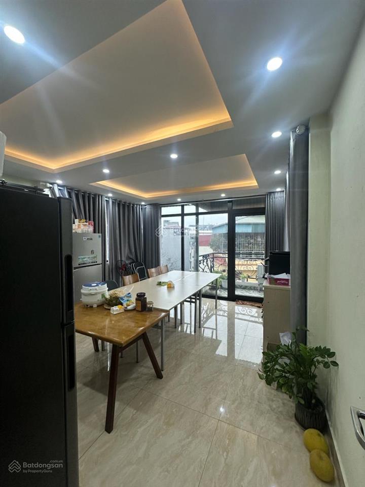 Bán nhà hoàng hoa thám, 61m², 6 tầng, mặt tiền 4,5m, thang máy, vỉa hè, ô tô tránh, giá 23 tỷ