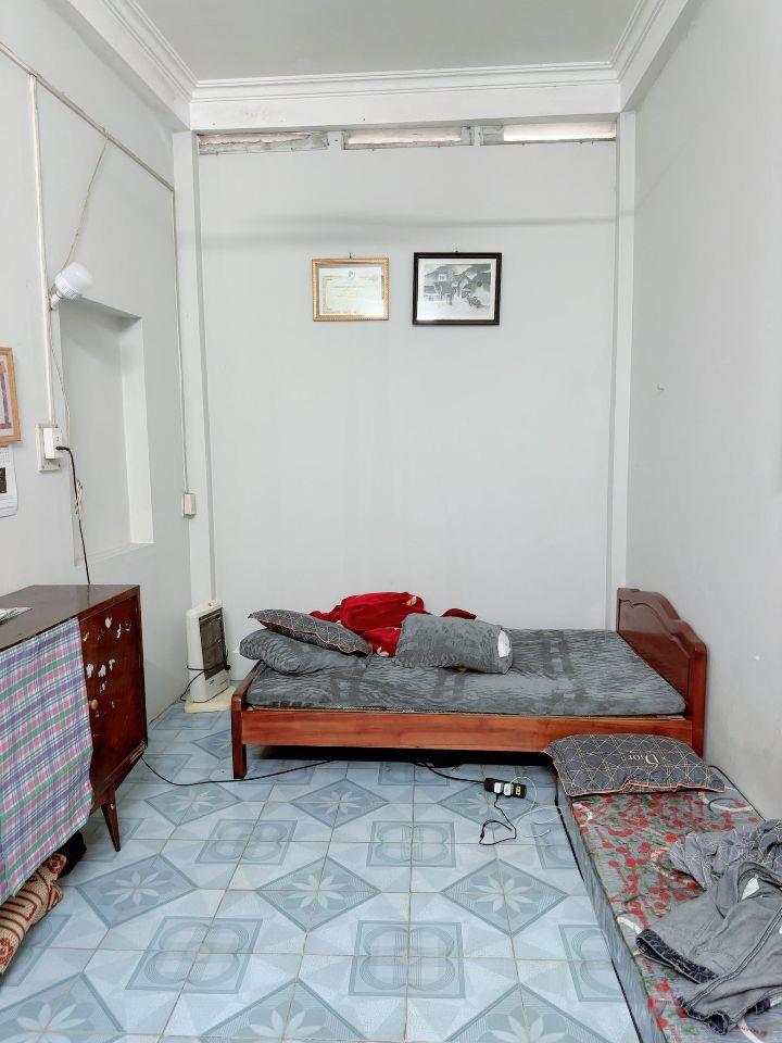 Nhà quận Tây Hồ, Hà Nội Giá 12 Tỷ Gần Chợ Bưởi Phù Hợp Làm Chung Cư Mini. Mật tiền 5,8 m