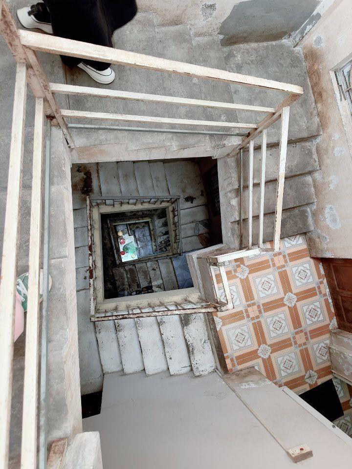 Nhà quận Tây Hồ, Hà Nội Giá 12 Tỷ Gần Chợ Bưởi Phù Hợp Làm Chung Cư Mini. Mật tiền 5,8 m