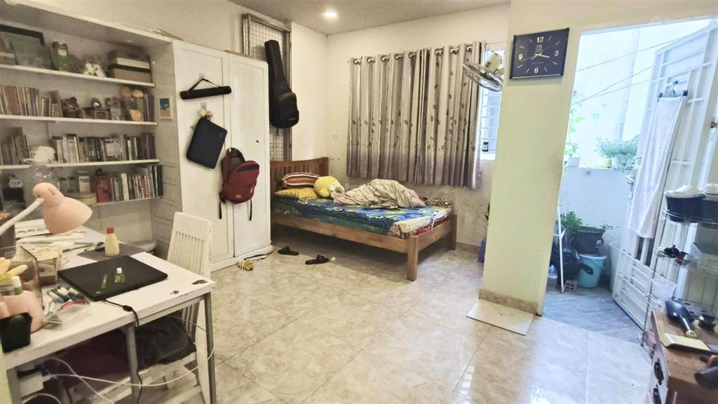 Vip phú nhuận  3 tầng btct  70m2  3pn  ngang 4,5m  hẻm thông  chỉ 7,6 tỷ