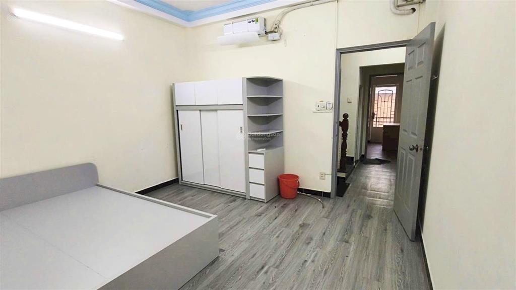 Hẻm xe hơi  gần bà chiểu  4 tầng btct  52m2  4pn  sổ vuông  chỉ 8 tỷ