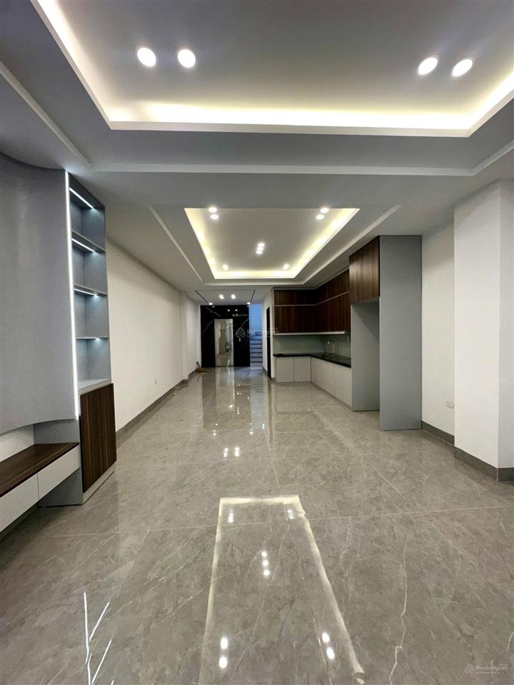 Bán nhà nguyễn sơn, long biên, gara ô tô, 6 tầng thang máy, ful nội thất, chỉ hơn 19 tỷ