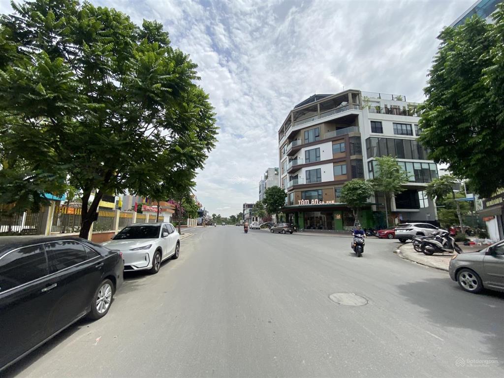 Đất tđc ngọc thụy, 50m² mt 5m gần công viên, hồ điều hòa, khu dân trí cao, nhỉnh 15 tỷ
