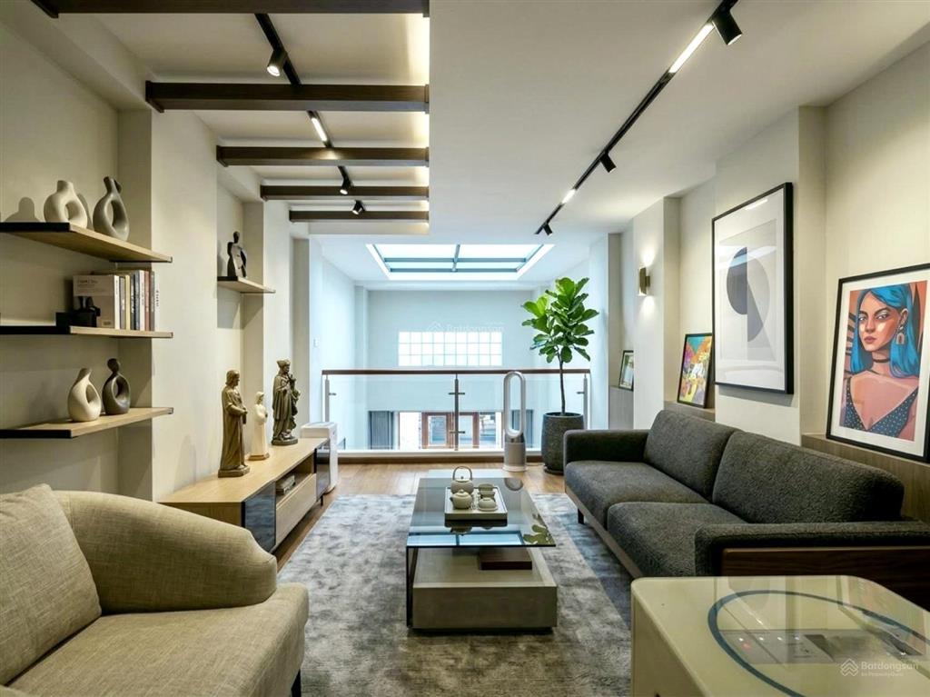Nhà vip lâm hạ, vỉa hè, ô tô tránh, kinh doanh, dòng tiền, ở sướng