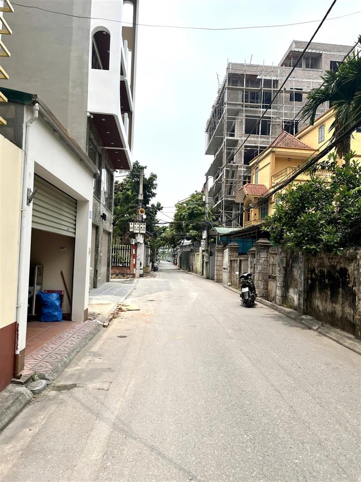 Đất ngọc thụy, dt 55m ngõ ô tô tránh, kinh doanh, cạnh công viên, chỉ 14 tỷ