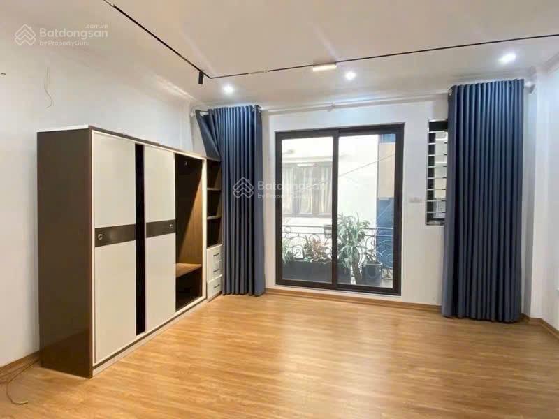 Bán nhà phúc đồng 5 tầng ở ngay, ô tô đỗ cửa, cạnh vinschool, giá hơn 7 tỷ